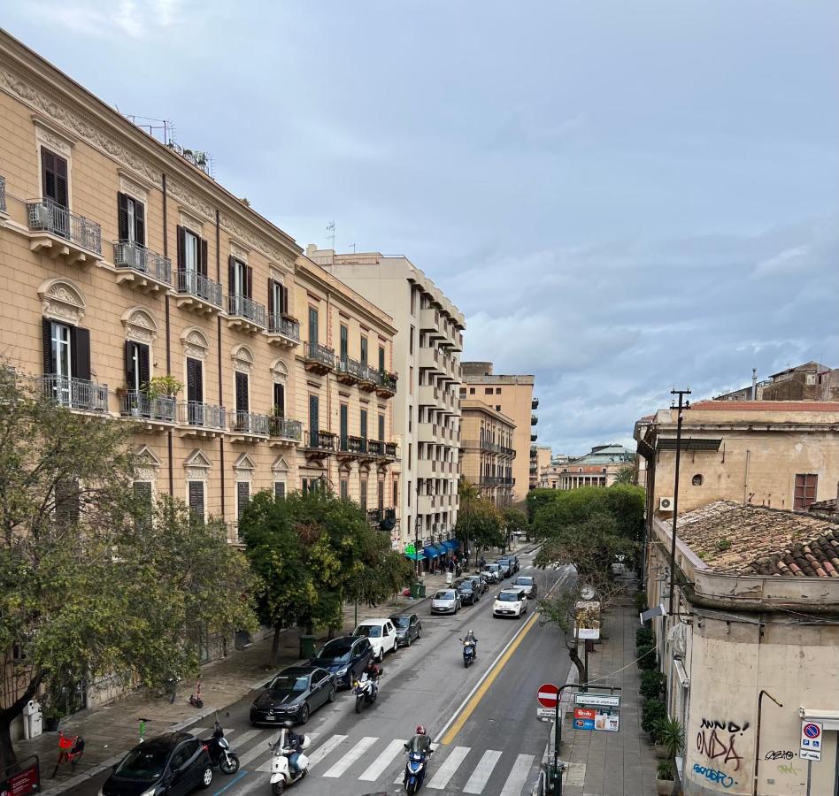 Holiday & House - Imparato Palermo Centro Politeama Exterior foto